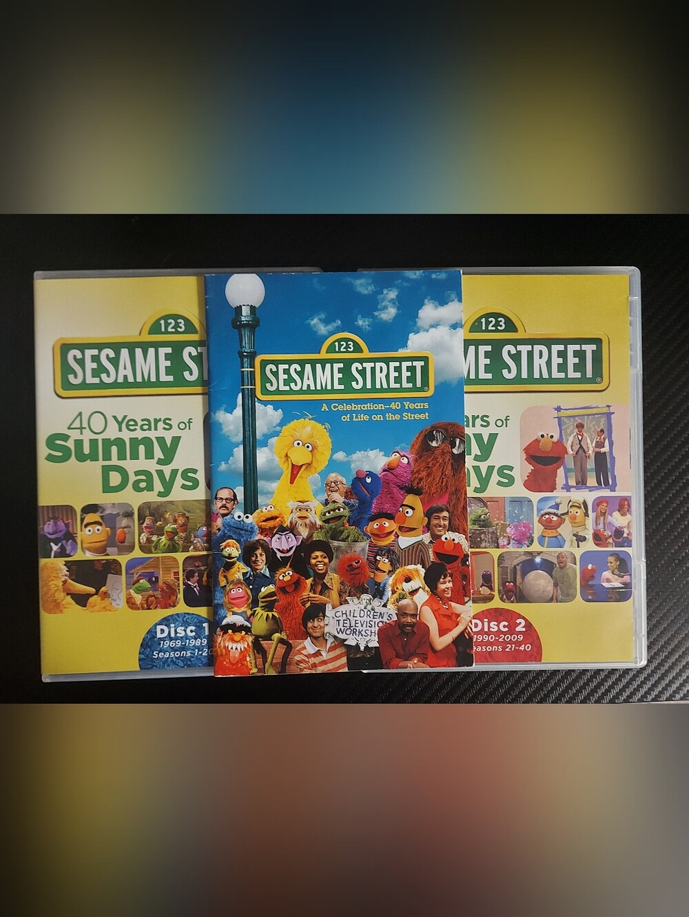 Sesame Street 40 Years of Sunny Days 2-Disc DVD Set & Booklet - Picture 3 of 5